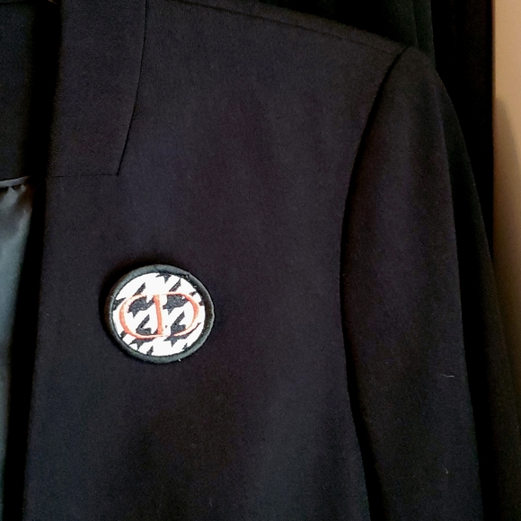 New never used DIOR pin brooch CD blk &white houndstooth iconic Dior pattern pin - Picture 3 of 5